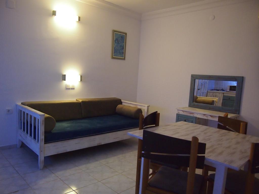 Ozcem Apart Aparthotel Φετιγιέ Δωμάτιο φωτογραφία